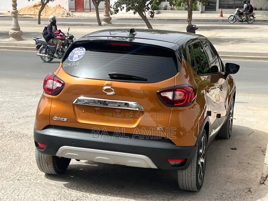Renault Samsung QM3 1.5 Diesel FWD 2017 Orange