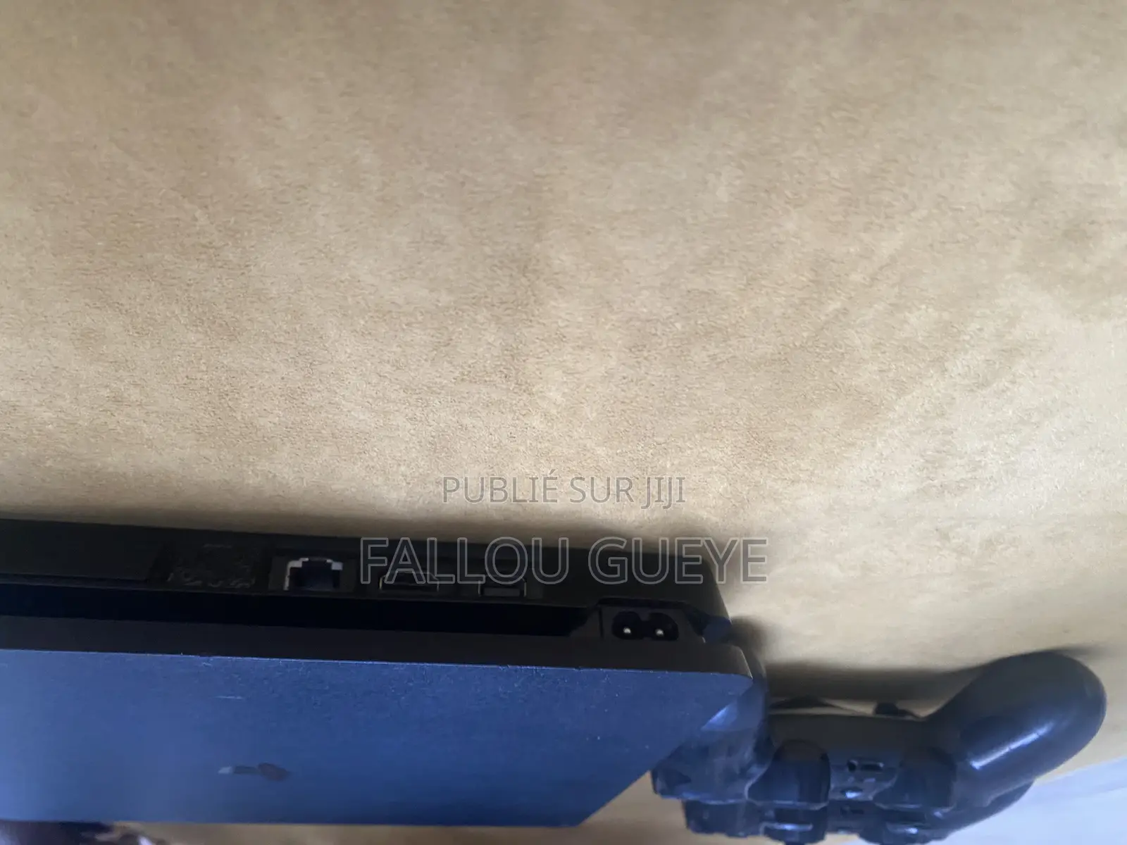 Playstation 4 Slim