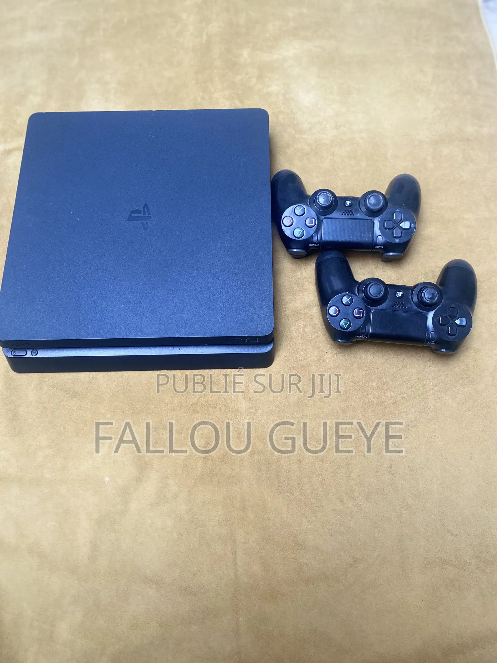 Playstation 4 Slim