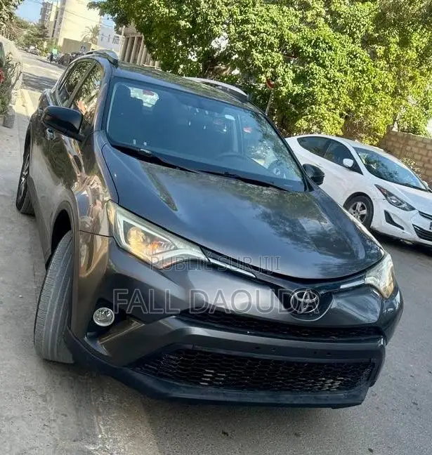 Toyota RAV4 2017 Noir