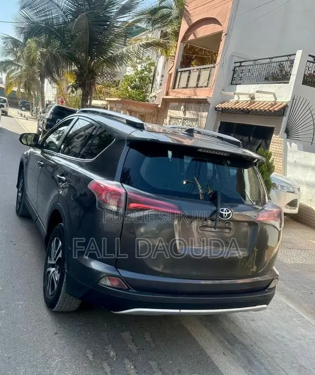Toyota RAV4 2017 Noir