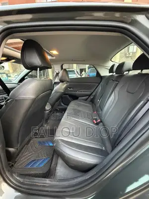Hyundai Elantra 2022 Noir