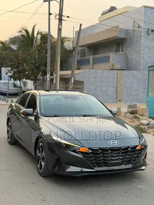 Hyundai Elantra 2022 Noir