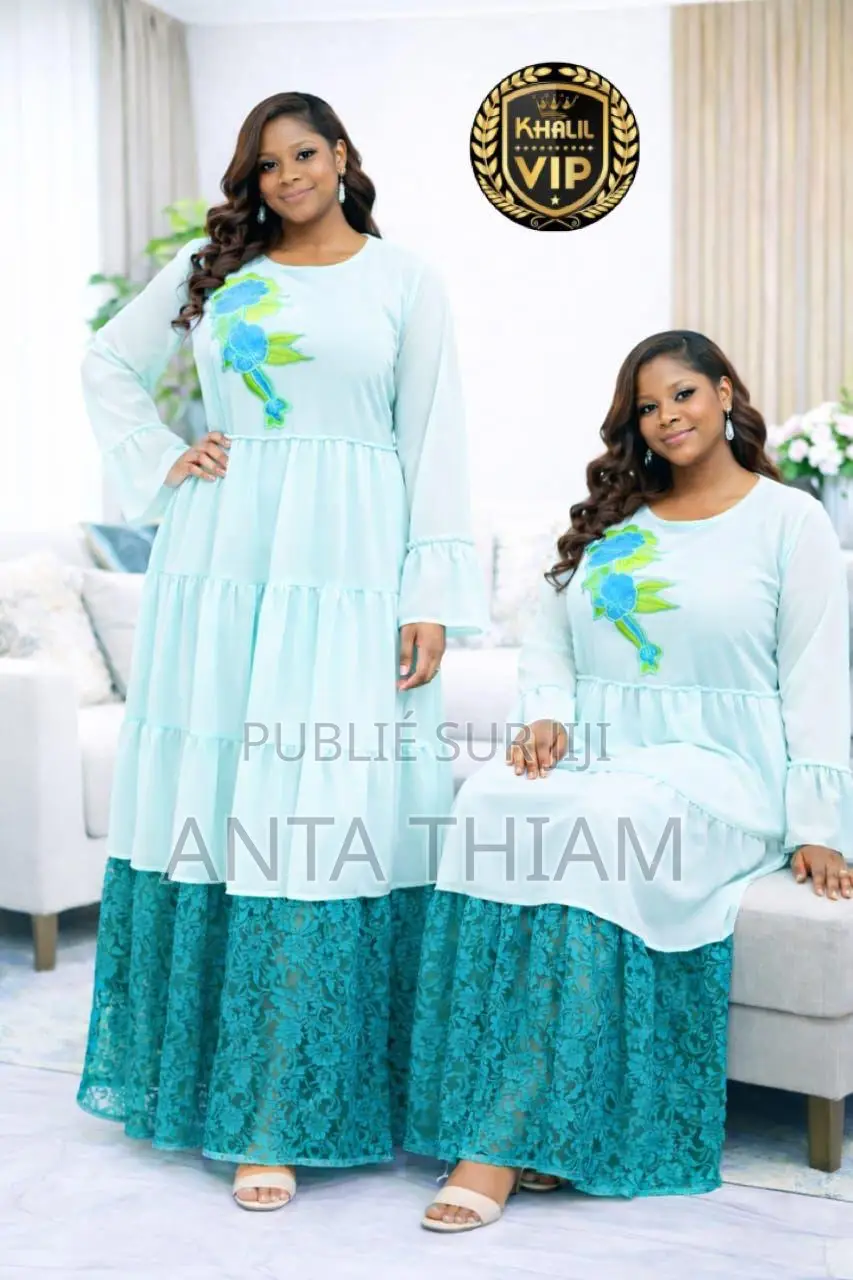 Robe Melange Tunique Et Dentelle