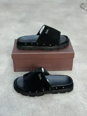 Sandal Zara Full Black Disponible