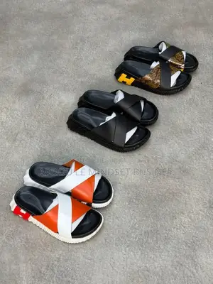 Sandal Hermes Différentes Couleurs Disponible