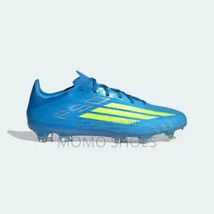Adidas F50 – Chaussures De Football Ultra Légères Et Rapides