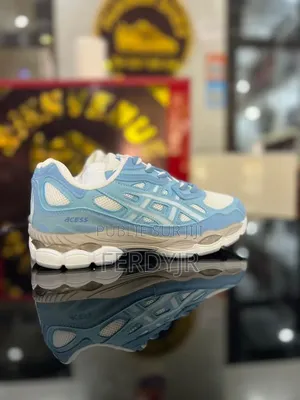 Asics Sneakers Dispo Maintenant Avec Livraison