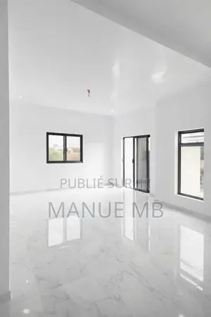 6chbre Villa dans Villas, Ndiaye à Vendre
