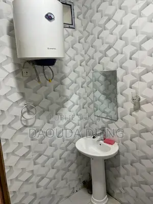 Studio dans Yoff à Vendre