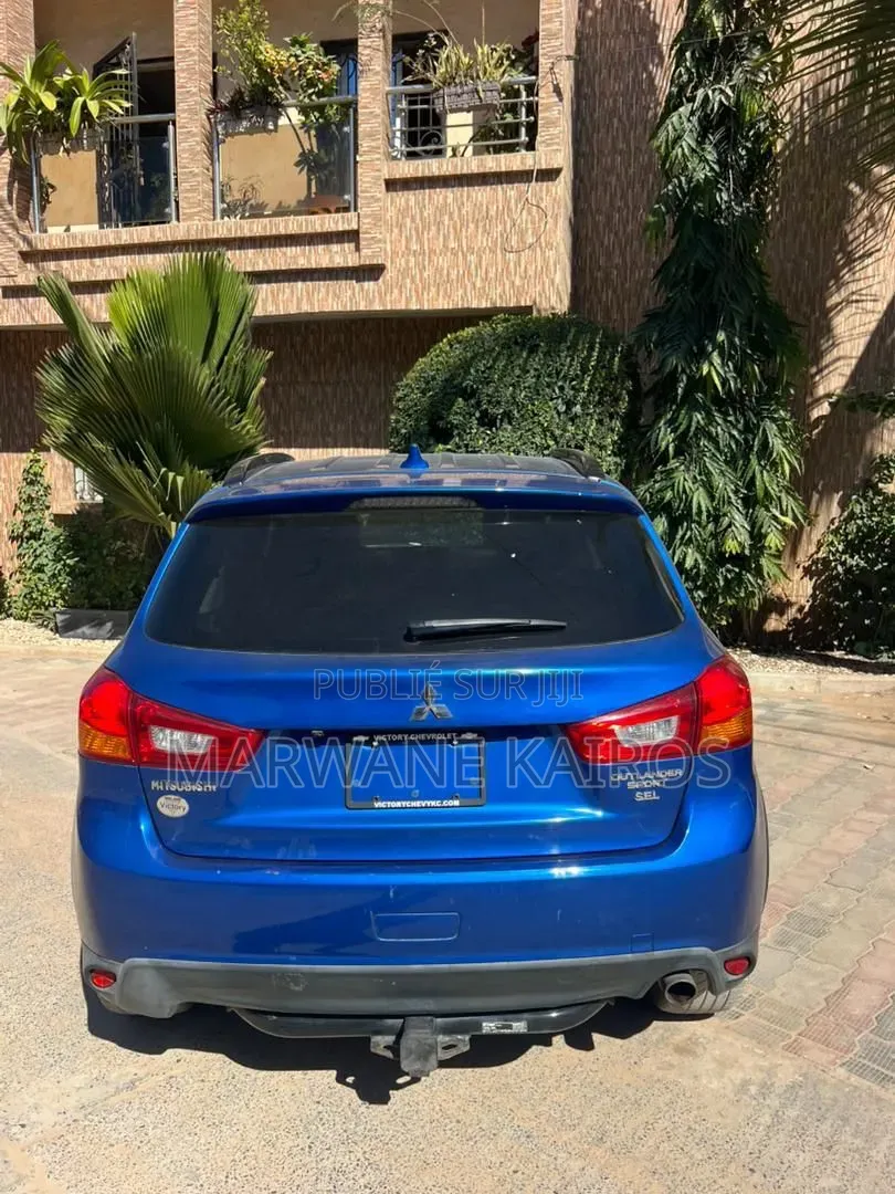 Mitsubishi Outlander 2017 Bleu