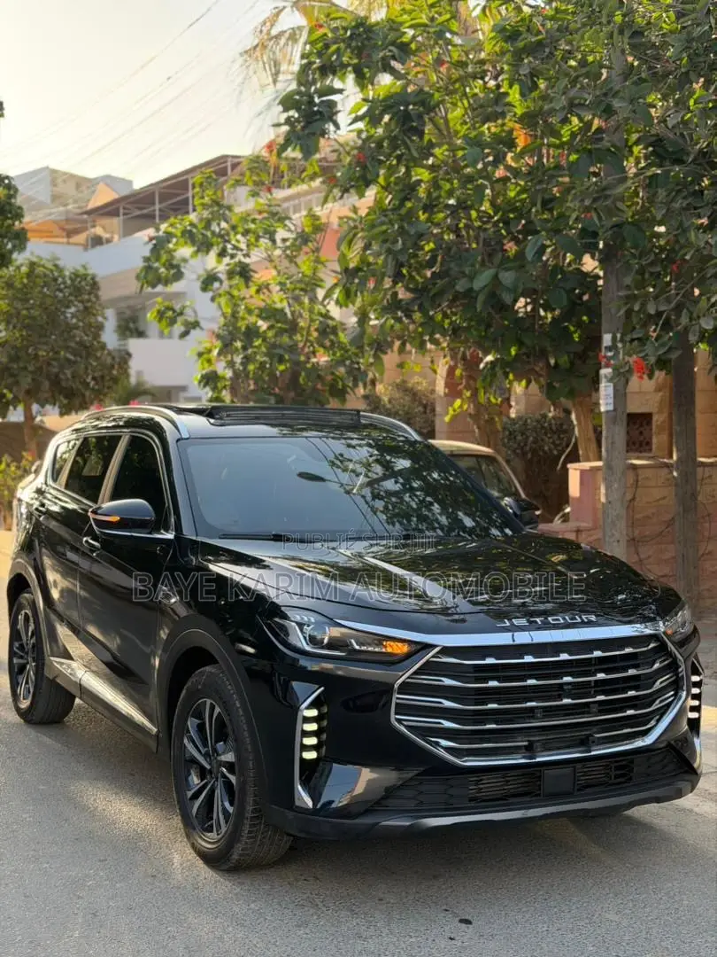 Jetour X70 Plus 2022 Noir