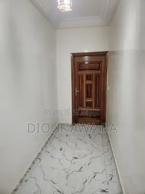 3chbre Appartement dans Location F3, Niayes à Louer