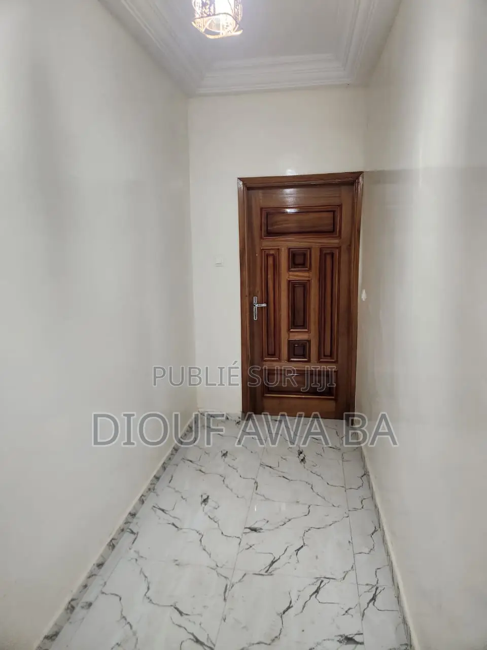 3chbre Appartement dans Location F3, Niayes à Louer
