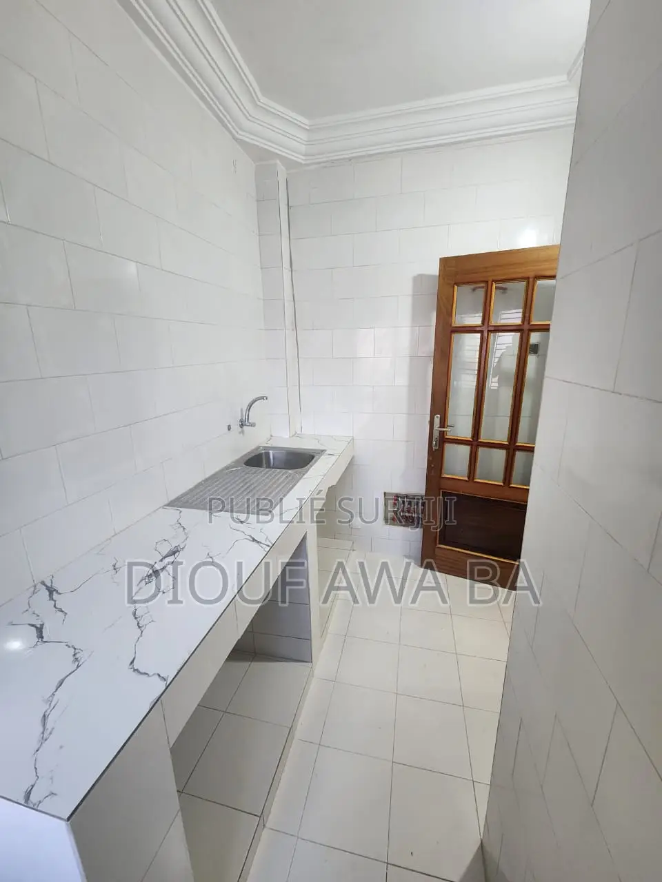 3chbre Appartement dans Location F3, Niayes à Louer