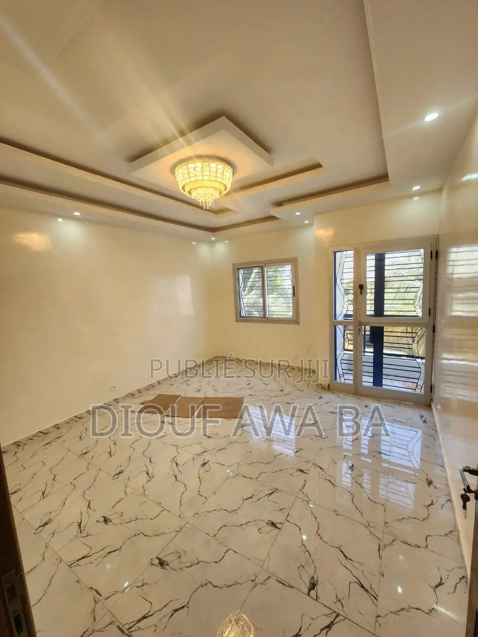 3chbre Appartement dans Location F3, Niayes à Louer