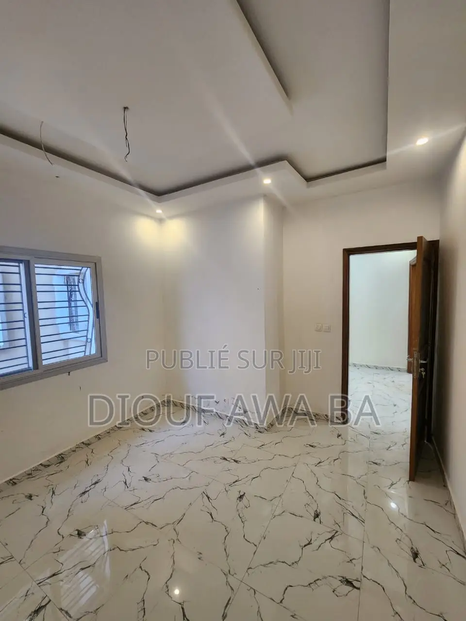 3chbre Appartement dans Location F3, Niayes à Louer