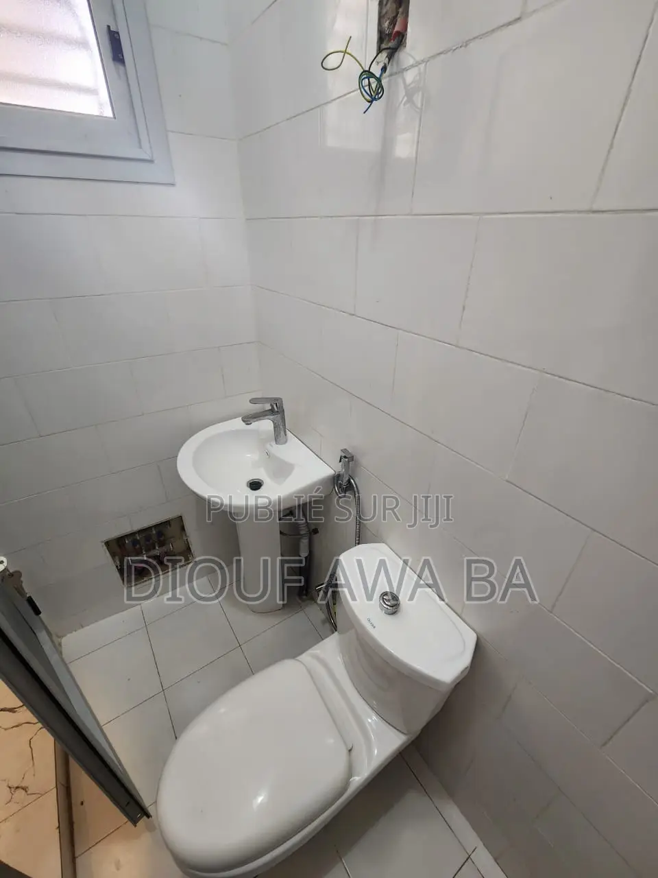 3chbre Appartement dans Location F3, Niayes à Louer