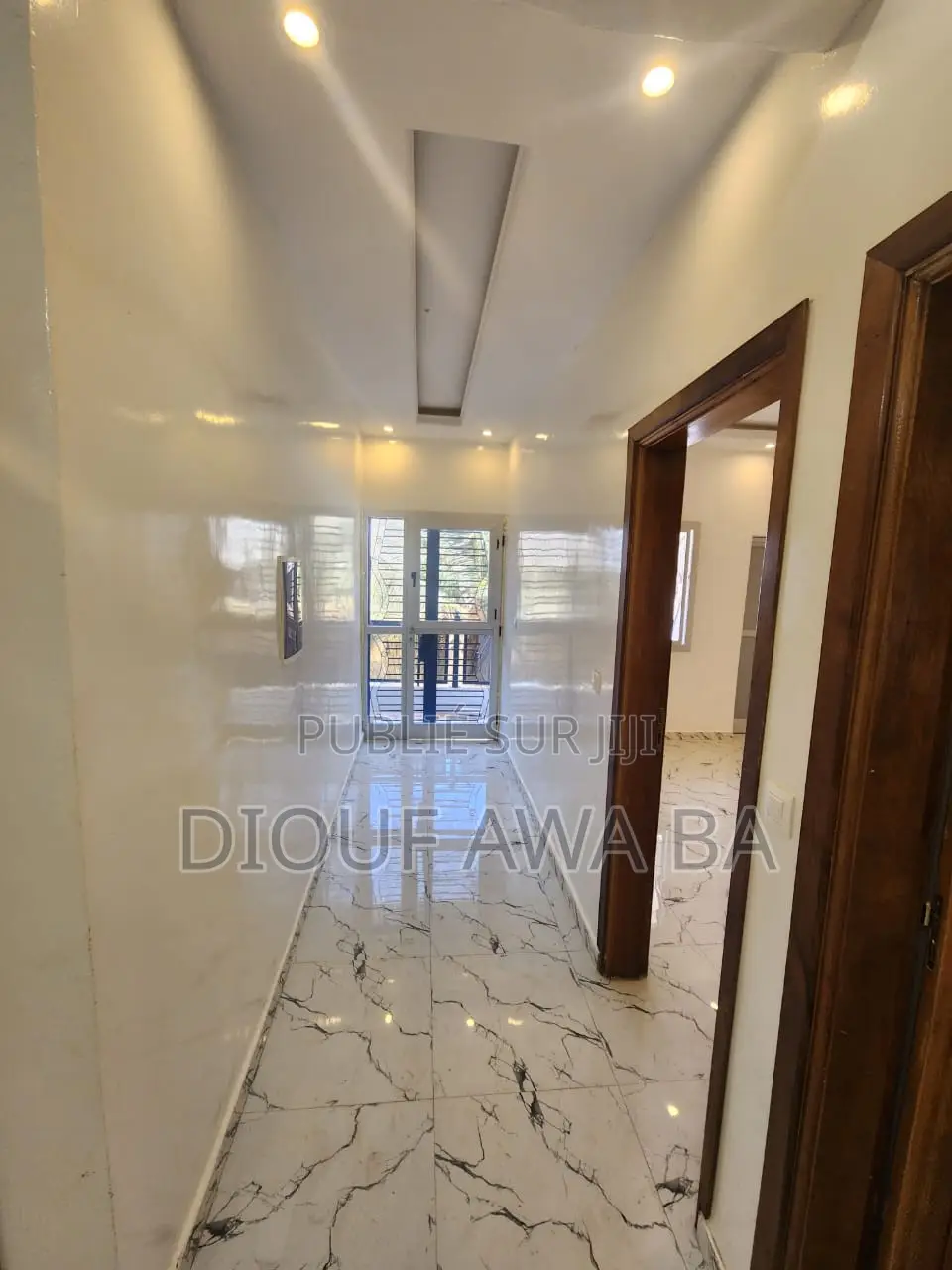 3chbre Appartement dans Location F3, Niayes à Louer