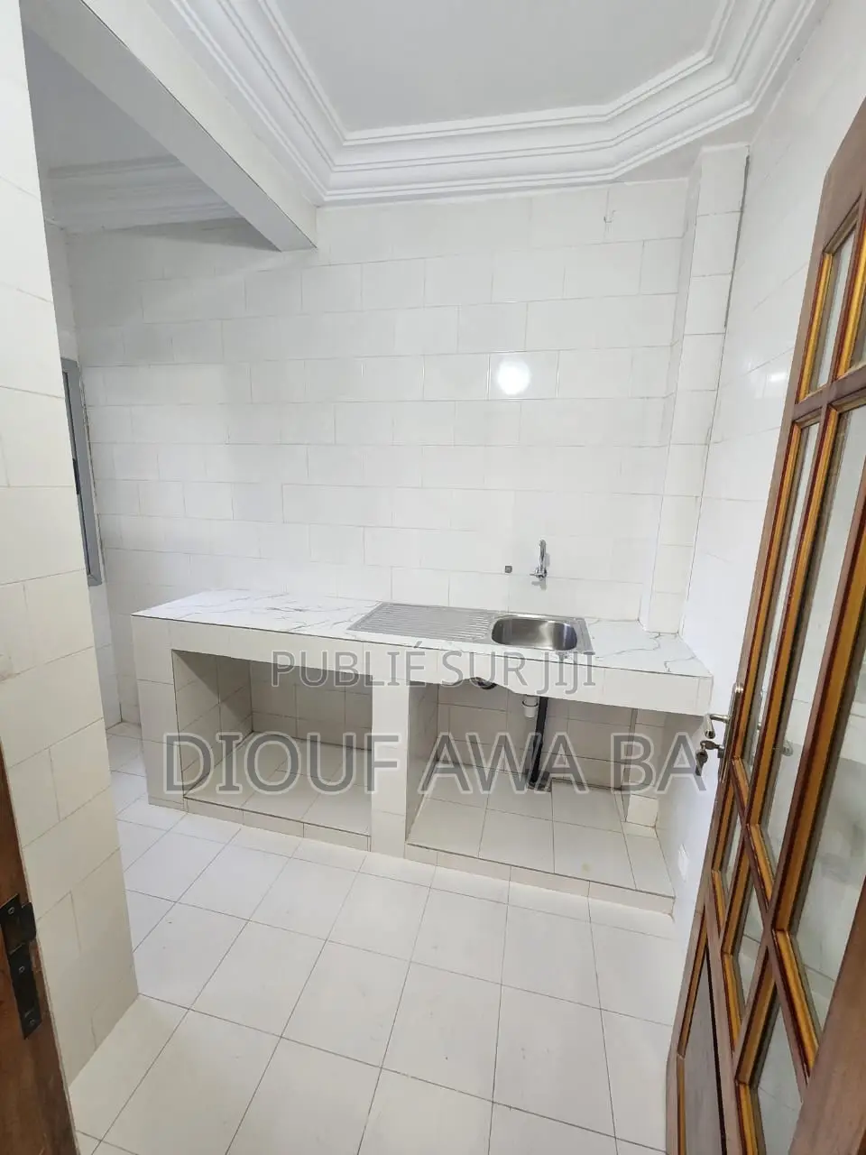 3chbre Appartement dans Location F3, Niayes à Louer