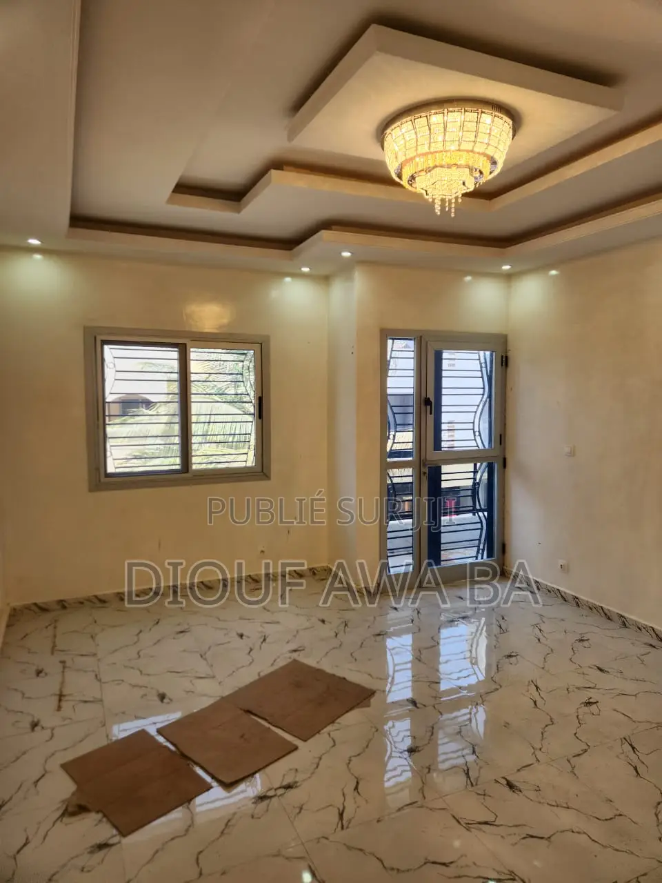 3chbre Appartement dans Location F3, Niayes à Louer