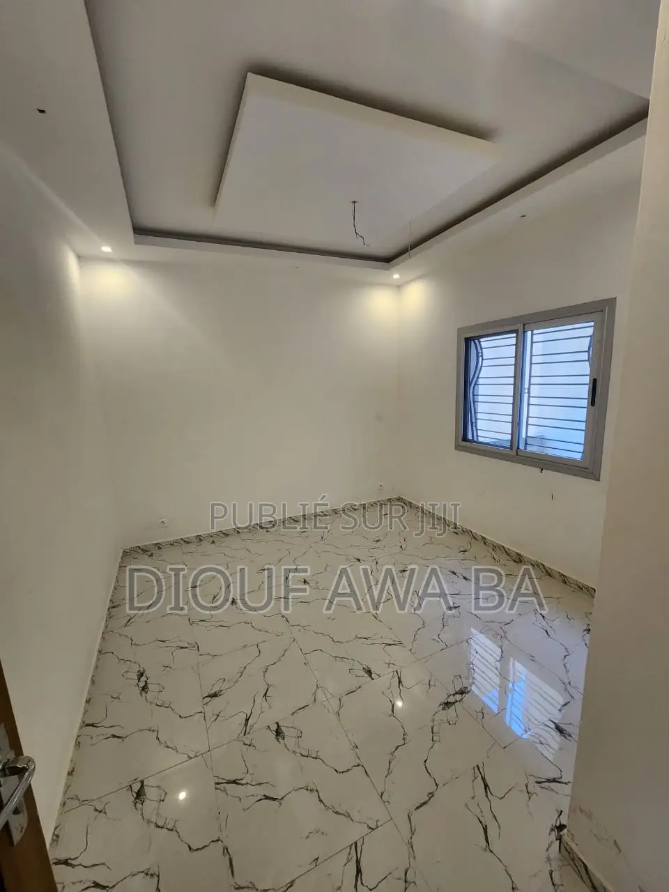 3chbre Appartement dans Location F3, Niayes à Louer