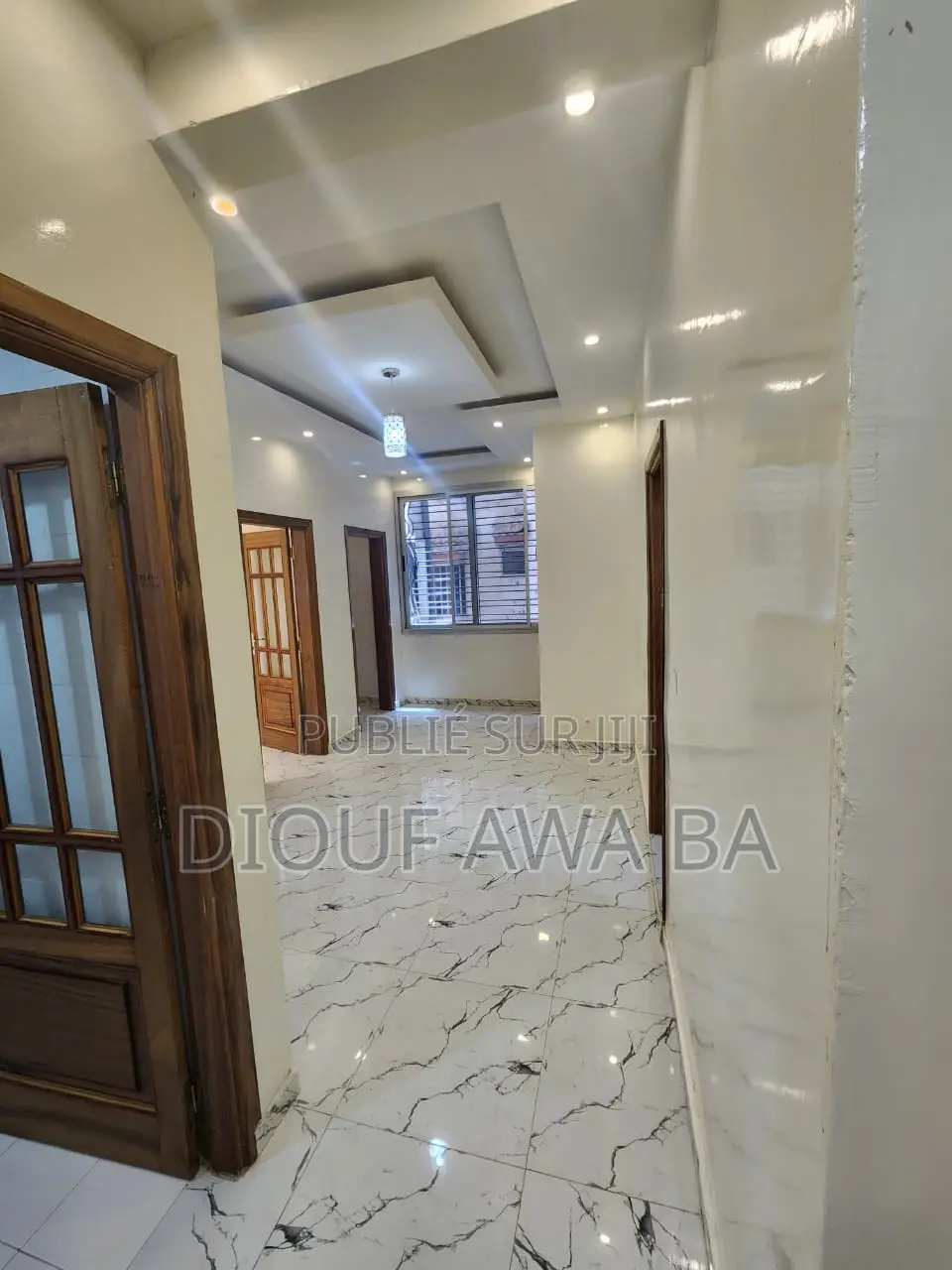 3chbre Appartement dans Location F3, Niayes à Louer