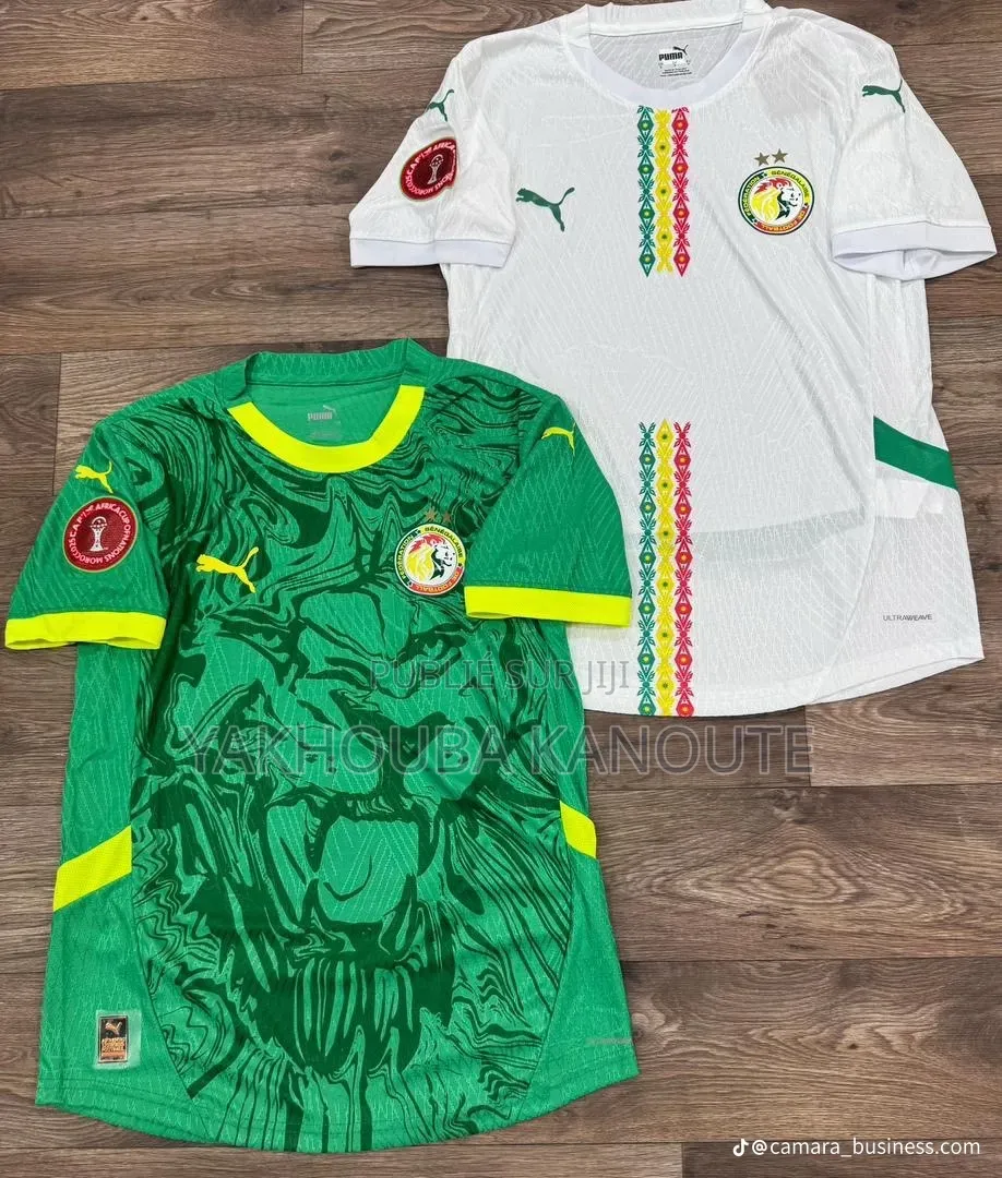 Maillots Clubs Et Équipe Nationale Disponible
