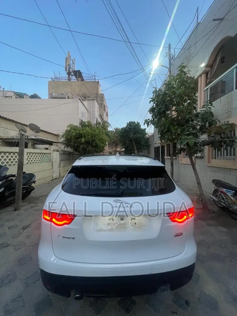 Jaguar F-Pace 2019 Blanc