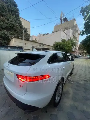Jaguar F-Pace 2019 Blanc
