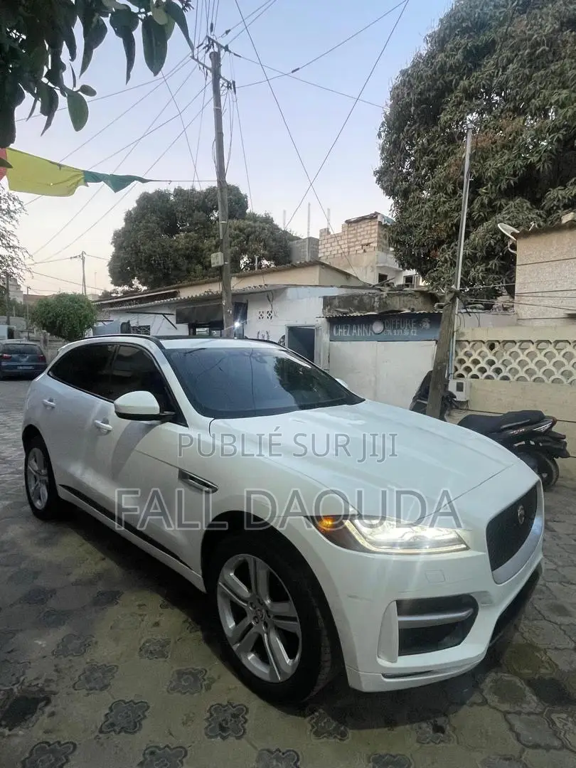 Jaguar F-Pace 2019 Blanc