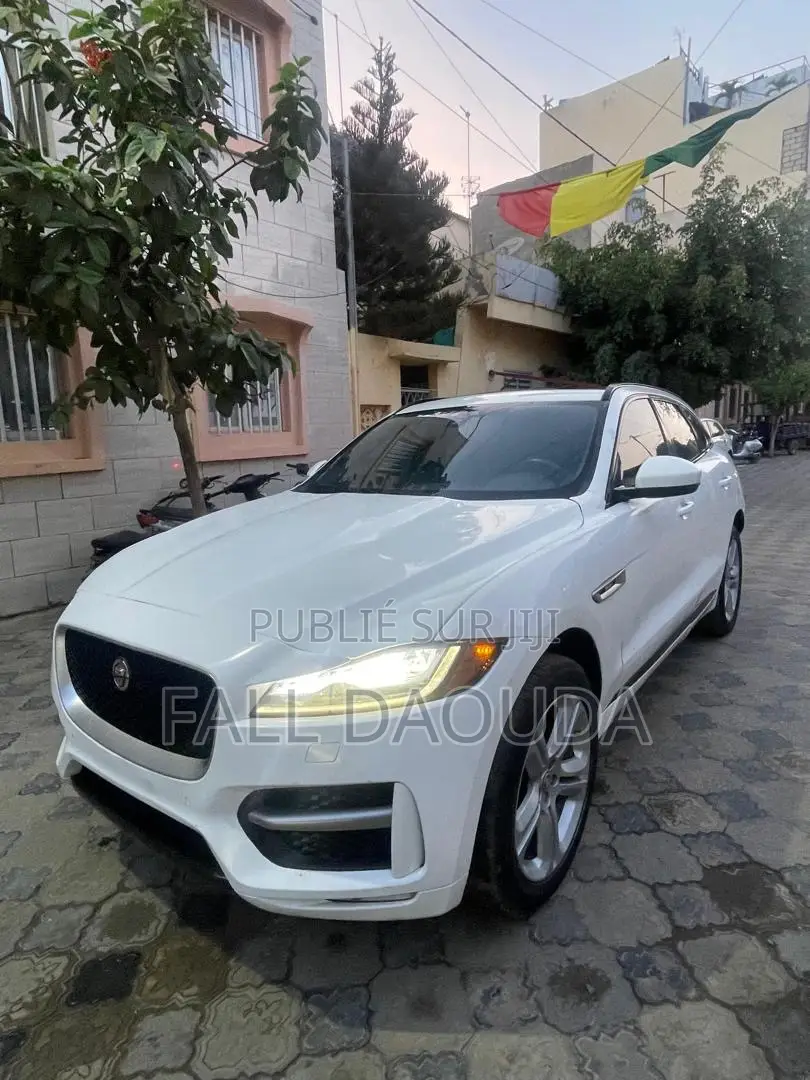 Jaguar F-Pace 2019 Blanc
