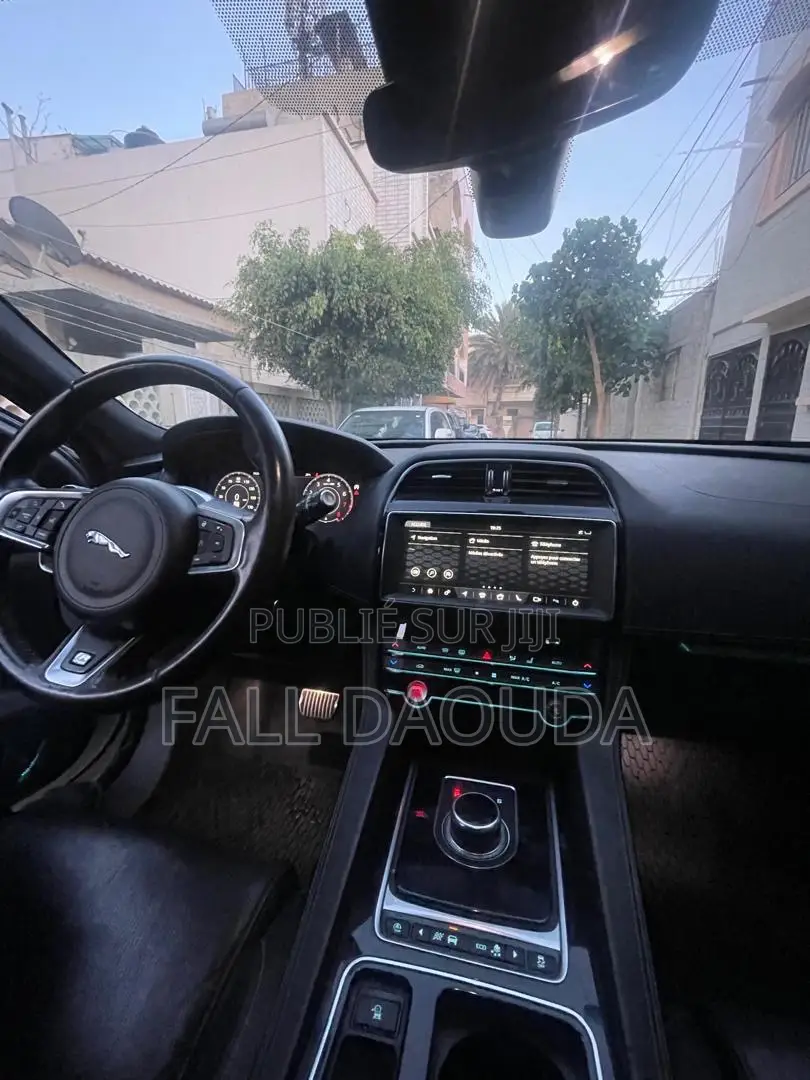 Jaguar F-Pace 2019 Blanc