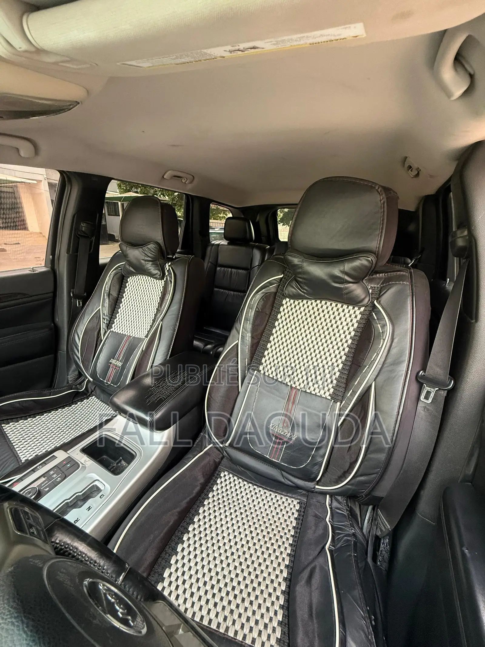 Jeep Grand Cherokee 2011 Noir
