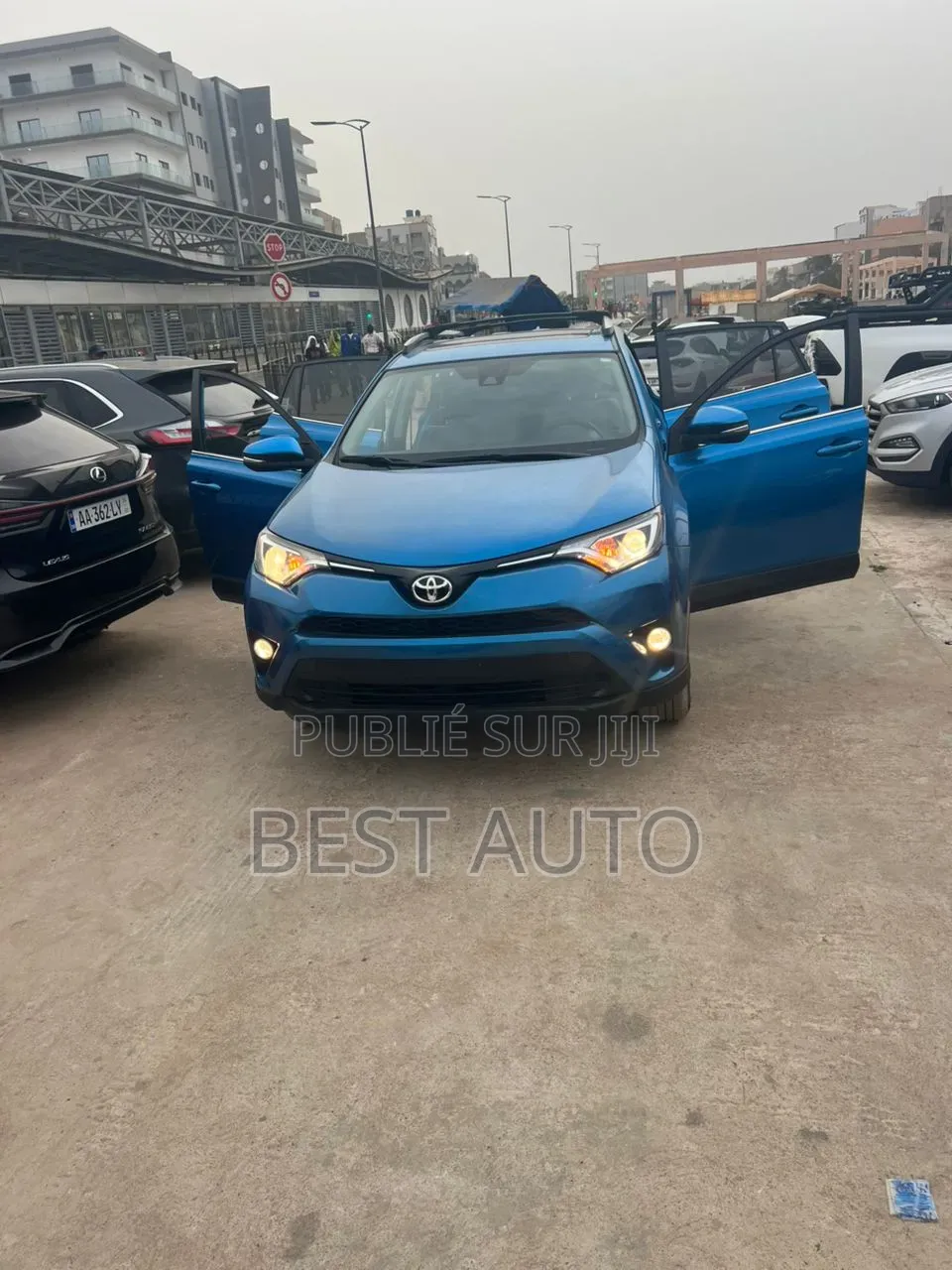 Toyota RAV4 2018 Bleu