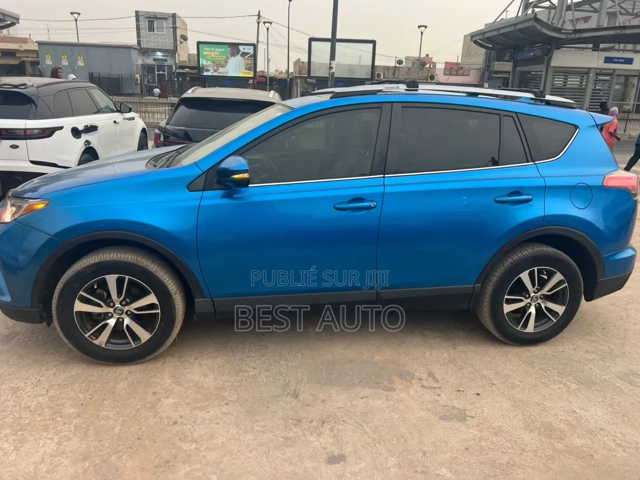 Toyota RAV4 2018 Bleu