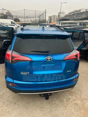 Toyota RAV4 2018 Bleu