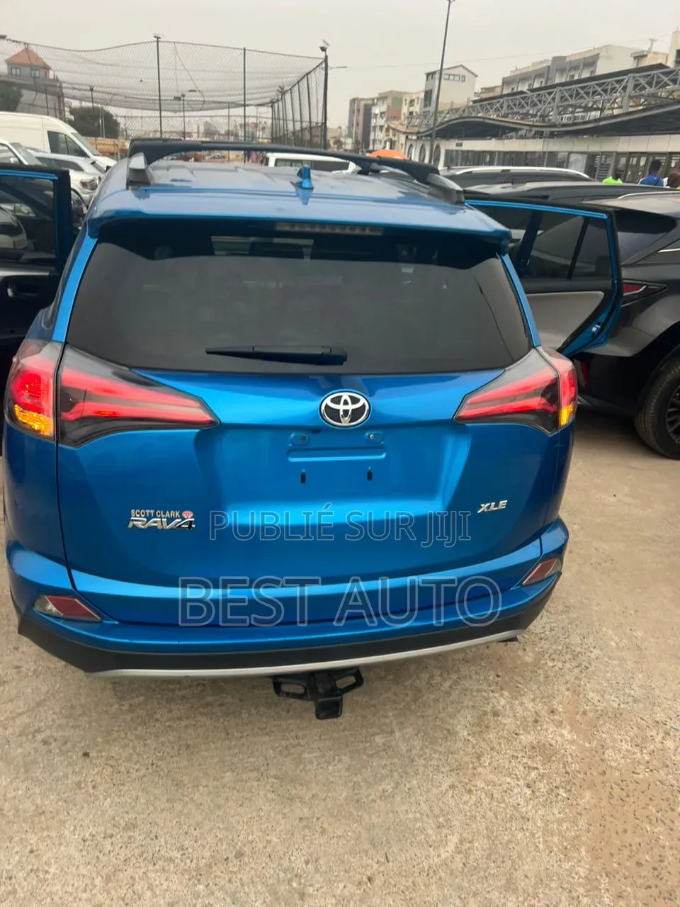 Toyota RAV4 2018 Bleu