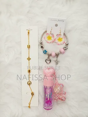Ensemble Bijoux Et Gloss