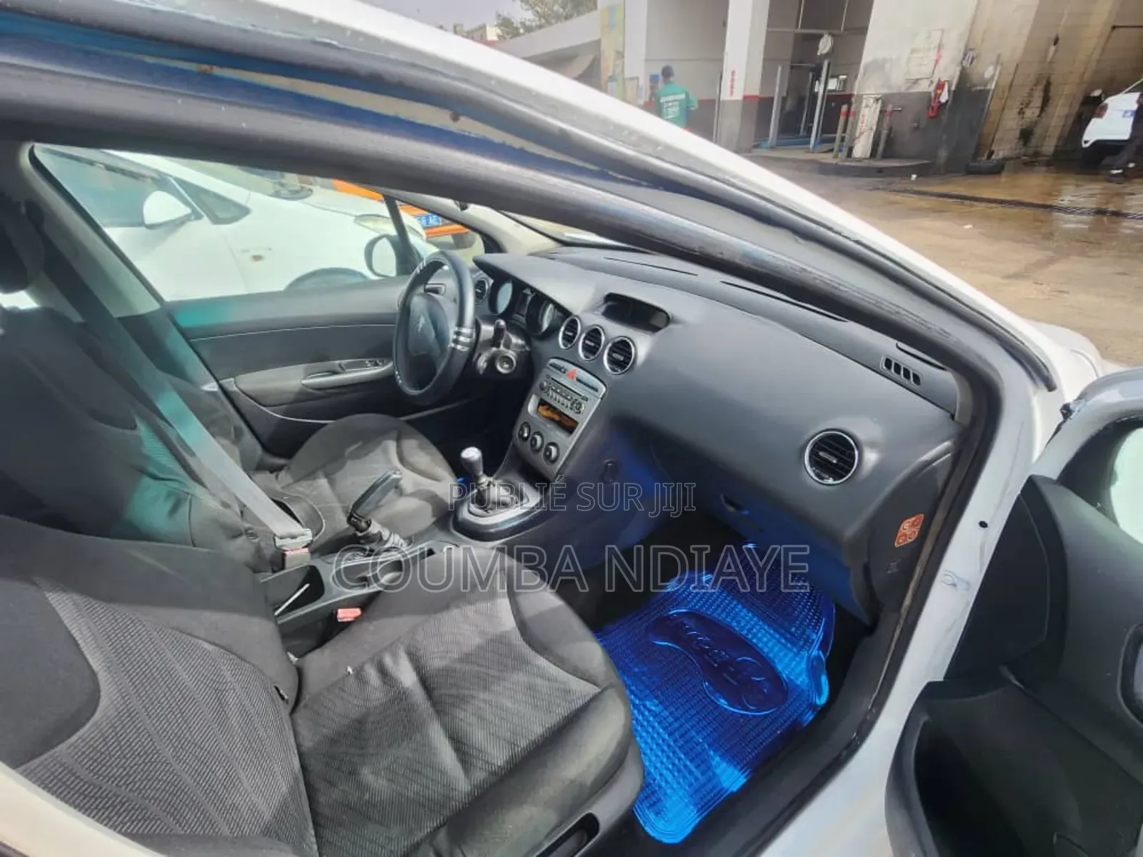Peugeot 308 2011 Blanc cassé