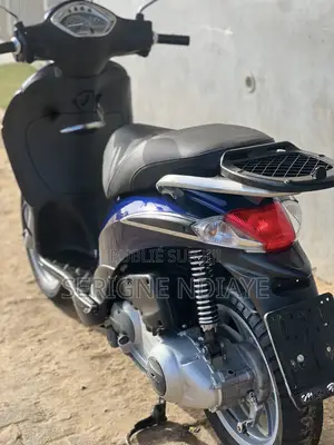 Nouveau Piaggio Trotinette 2016 Bleu