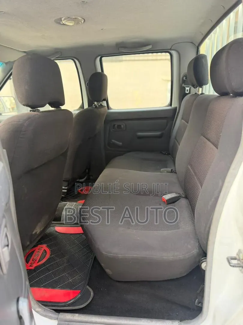 Nissan Hardbody 2018 Blanc