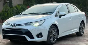 Toyota Avensis 2016 Blanc