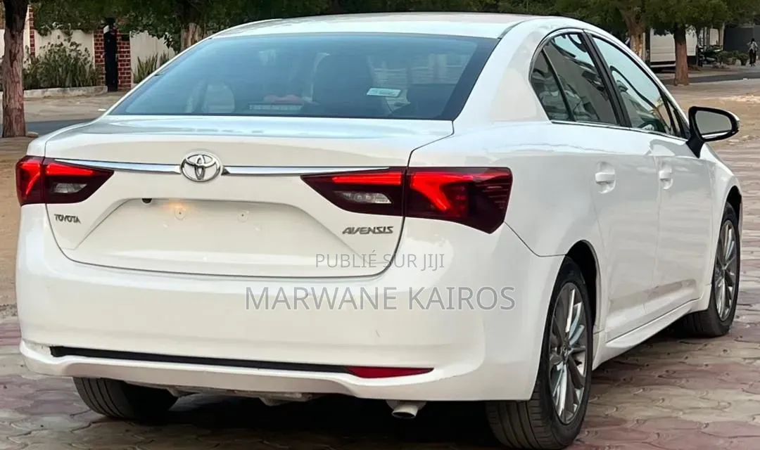 Toyota Avensis 2016 Blanc