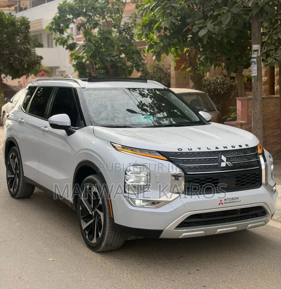Mitsubishi Outlander 2022 Blanc