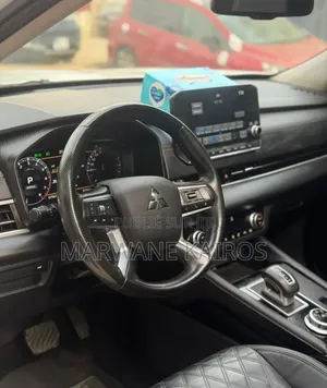 Mitsubishi Outlander 2022 Blanc