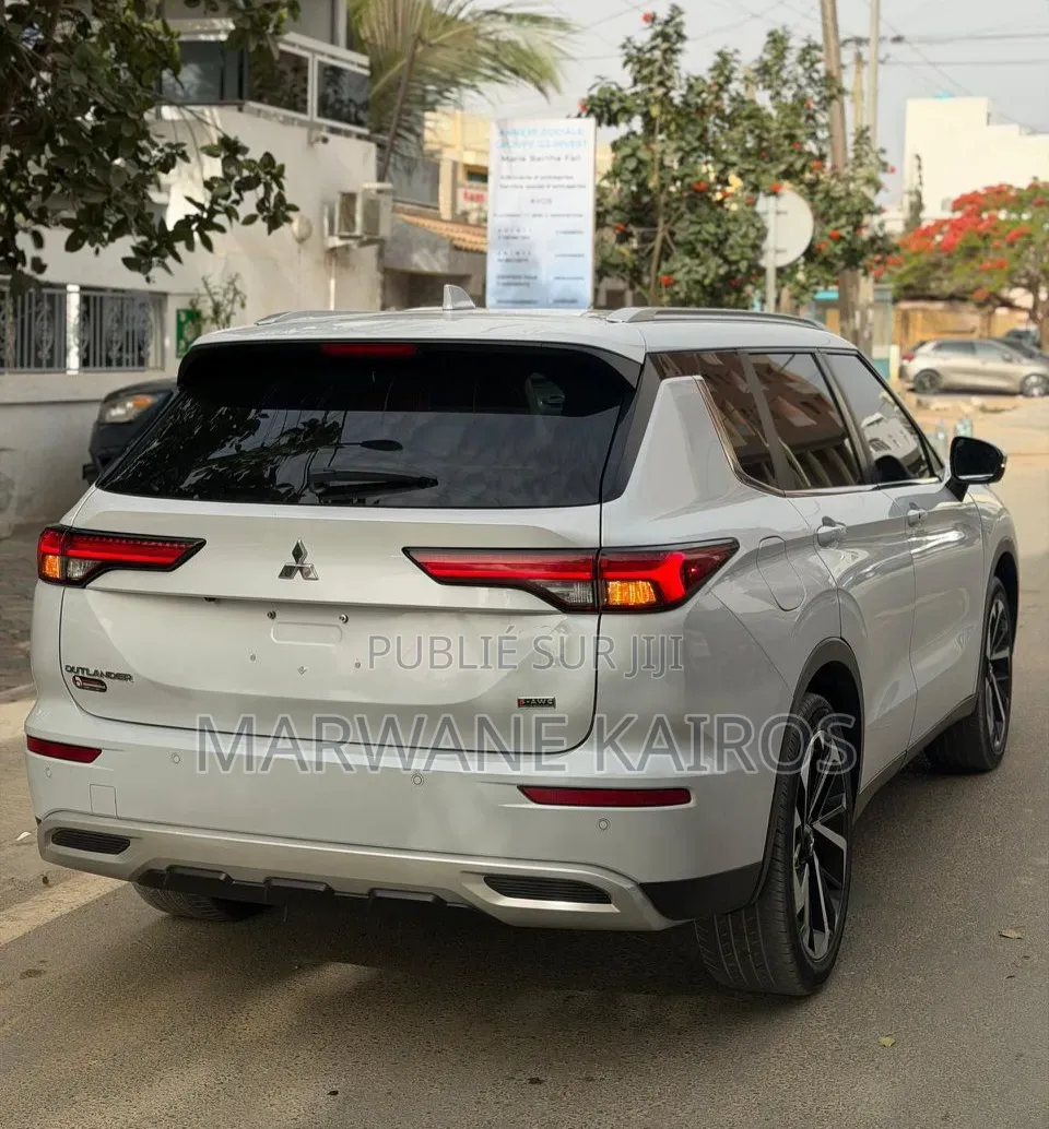 Mitsubishi Outlander 2022 Blanc