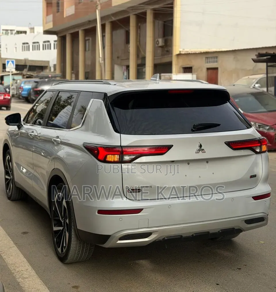 Mitsubishi Outlander 2022 Blanc
