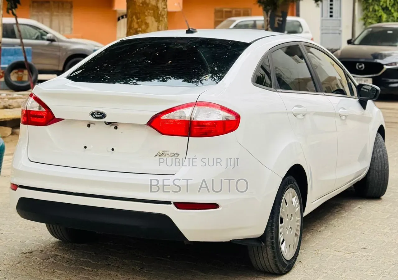 Ford Fiesta 2019 Blanc