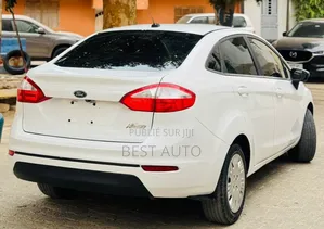 Ford Fiesta 2019 Blanc